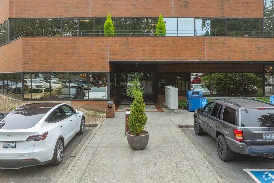 More Photos Of 1010 S 336th St, Federal Way Office For Lease