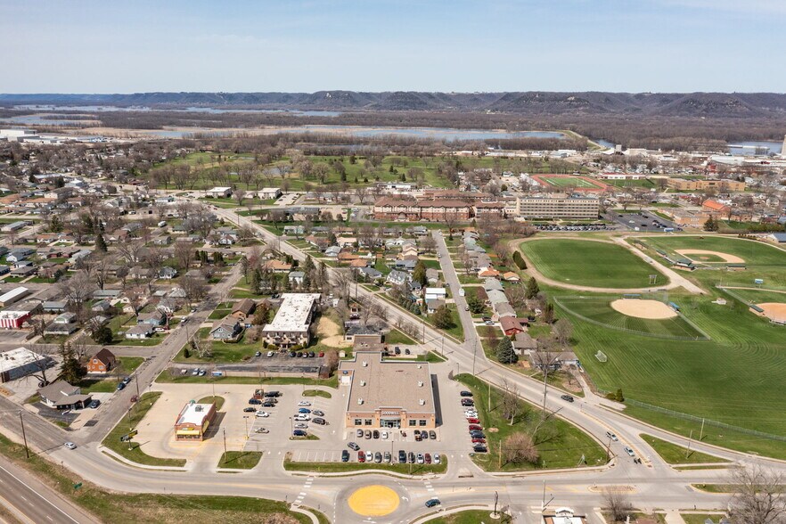 More Photos Of 1450 Gilmore Ave, Winona Freestanding For Sale