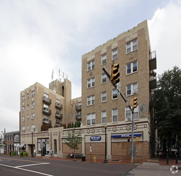 Primary Photo Of 13 E Gay St, West Chester Apartments For Lease