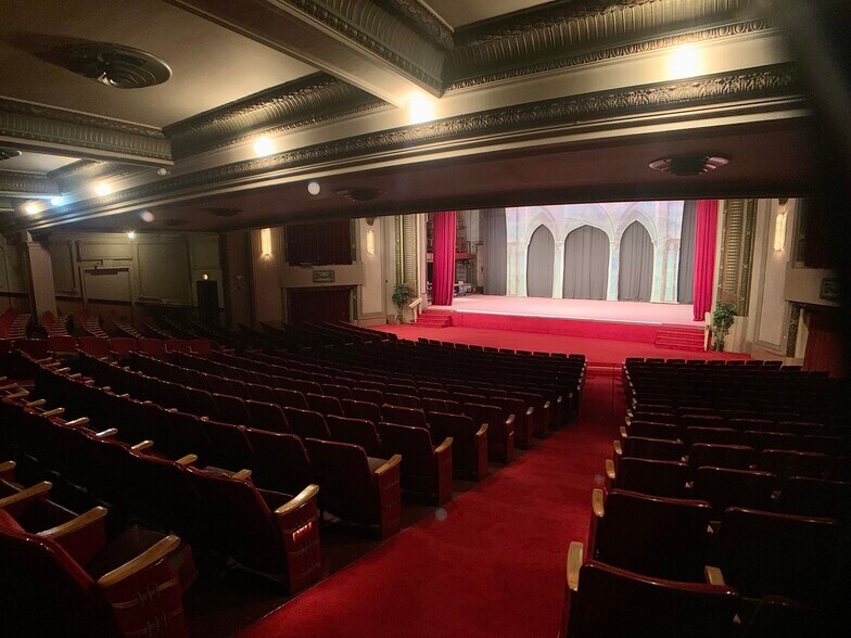 More Photos Of 727 Ohio St, Terre Haute Theater Concert Hall For Sale