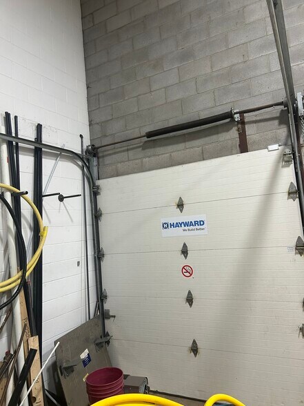 More Photos Of 2640 Lancaster Rd, Ottawa Warehouse For Lease