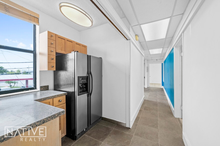 More Photos Of 2132-2200 E Oakland Park Blvd, Fort Lauderdale Office For Lease