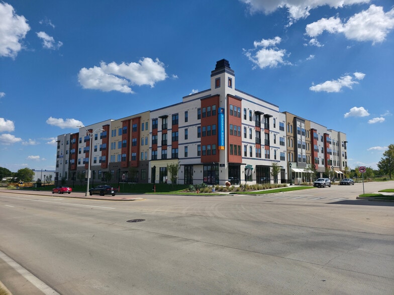 Primary Photo Of 4830 E Rosedale St, Fort Worth Apartments For Lease