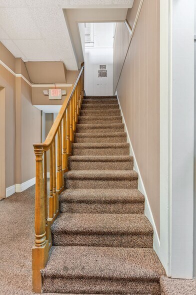 More Photos Of 904 Gallatin Ave, Nashville General Retail For Sale