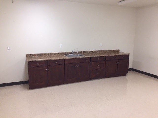 More Photos Of 1405 W Valley Blvd, Colton Freestanding For Lease