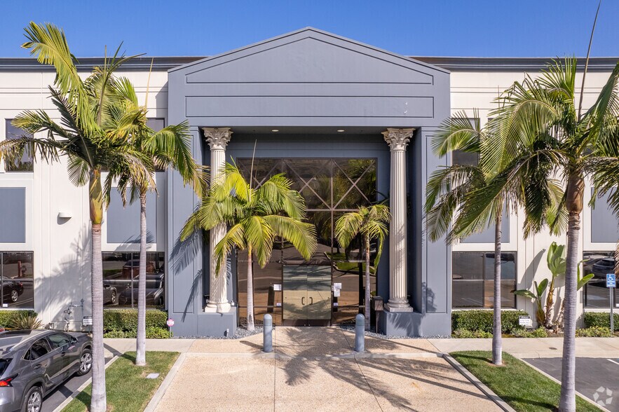 More Photos Of 201 Avenida Fabricante, San Clemente Office For Sale