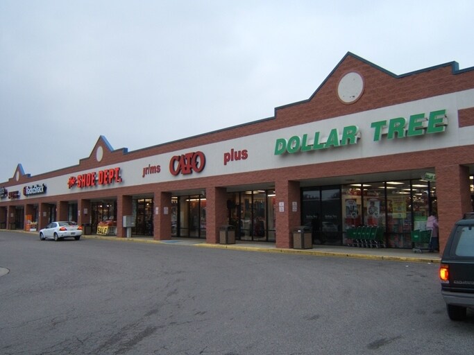 More Photos Of 804 Pike St, Marietta Unknown For Lease