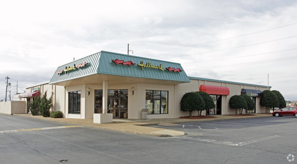 Primary Photo Of 1637-1641 Hilltop West Shopping Ctr, Virginia Beach General Retail For Lease