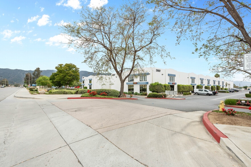 More Photos Of 31887 Corydon Rd, Lake Elsinore Warehouse For Sale