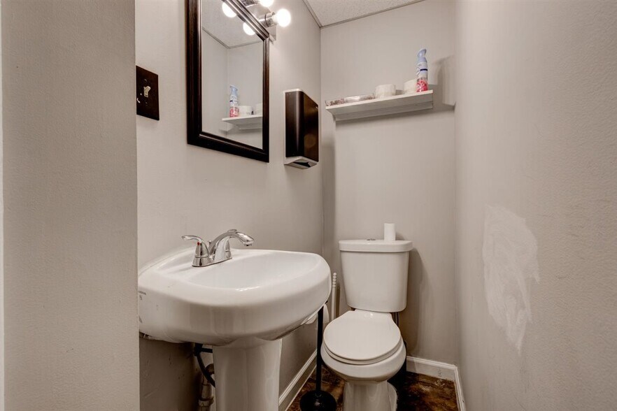 More Photos Of 2116 N Charles St, Baltimore Apartments For Sale