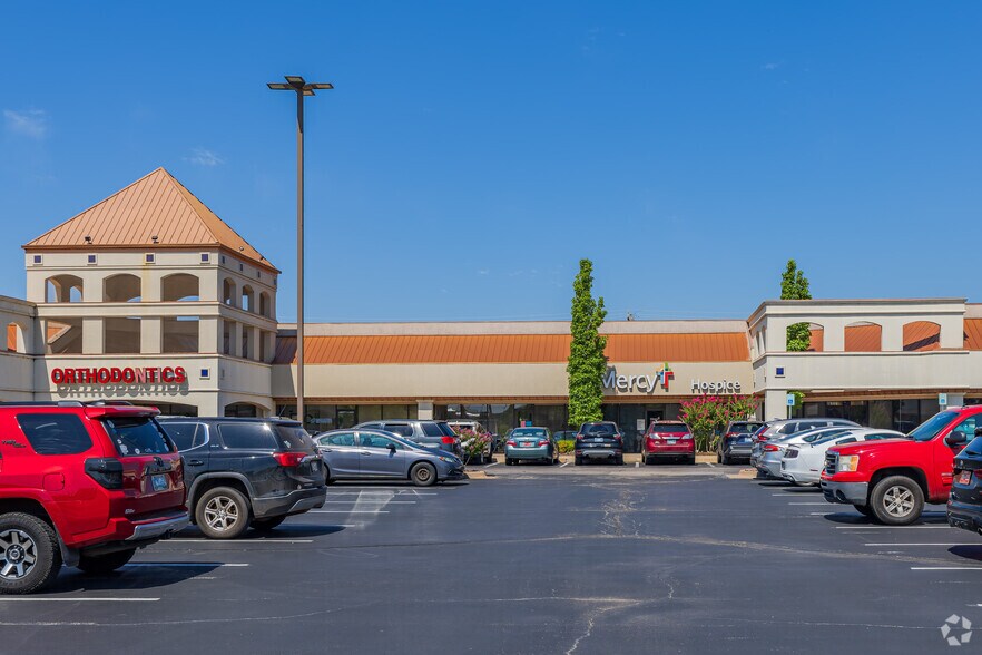 More Photos Of 4401 W Memorial Rd, Oklahoma City General Retail For Sale