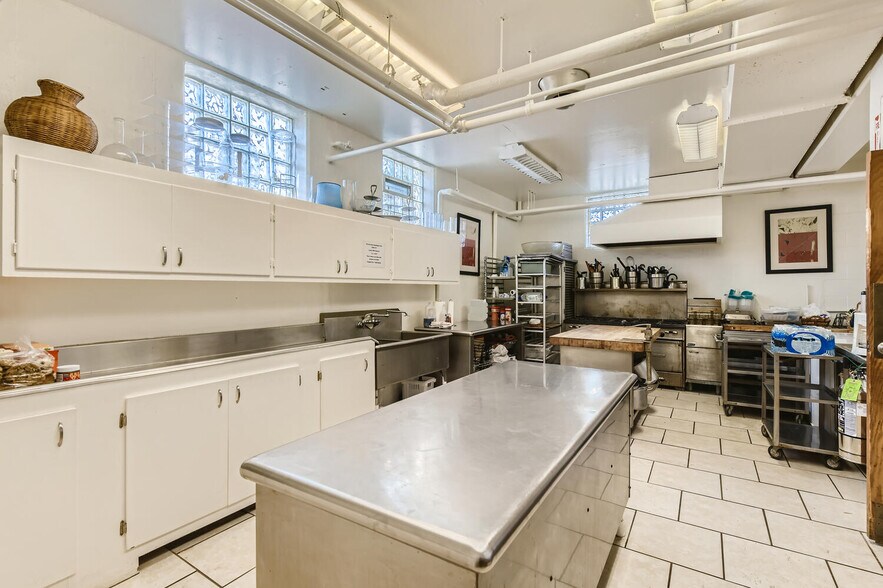 More Photos Of 2735 W 79th St, Chicago Religious Facility For Sale