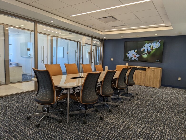 More Photos Of 34 Peachtree St NW, Atlanta Coworking Space