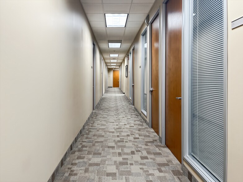 More Photos Of 132 S Water St, Decatur Coworking Space