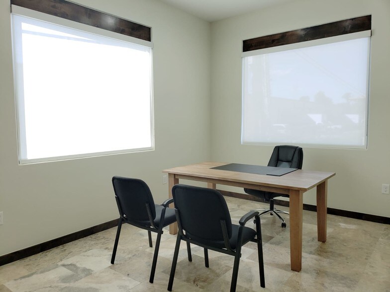 More Photos Of 25329 Budde Rd, The Woodlands Coworking Space