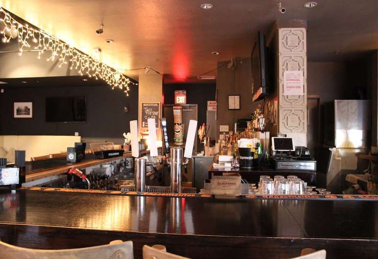 More Photos Of 123 S Lincoln Ave, Monterey Park Hotel For Lease