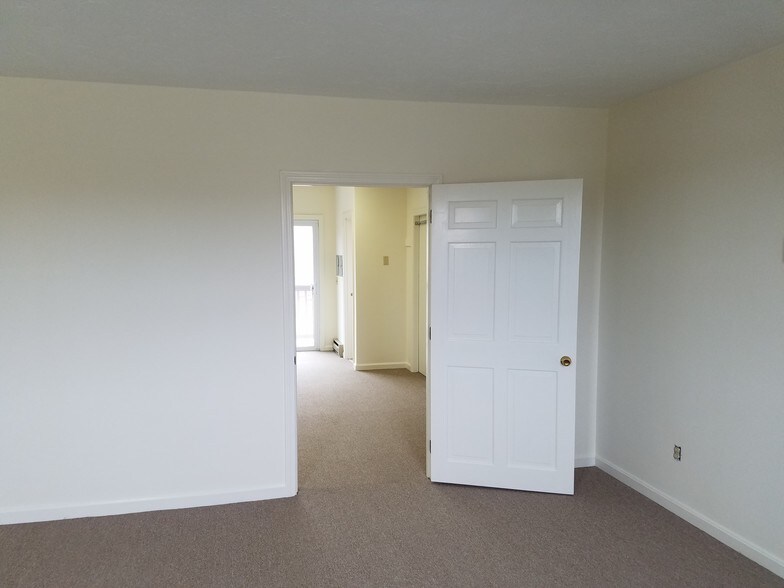 More Photos Of 21-23 Route 134, South Dennis Office For Sale