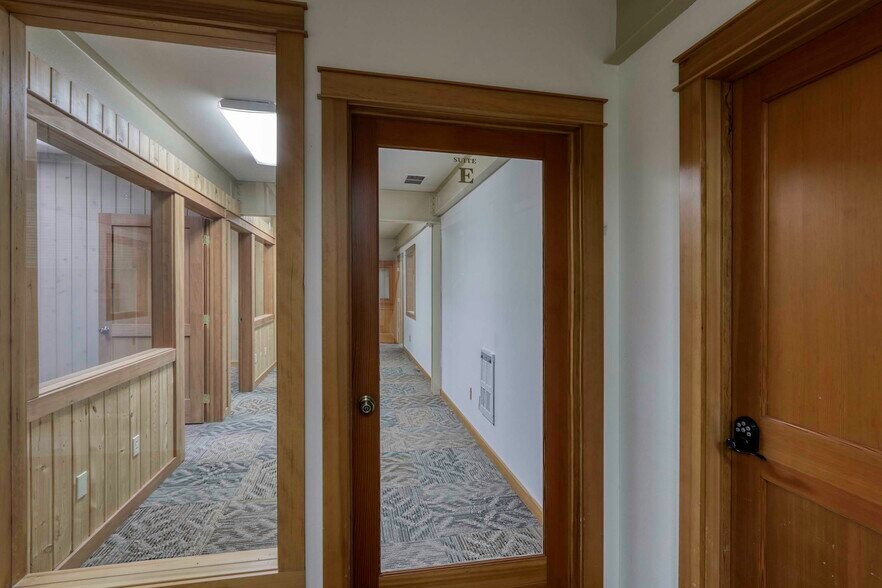 More Photos Of 316 N 2nd Ave, Sandpoint Office For Lease