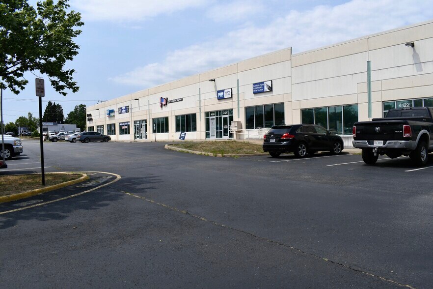 More Photos Of 4100-4136 Lafayette Blvd, Fredericksburg Light Distribution For Lease