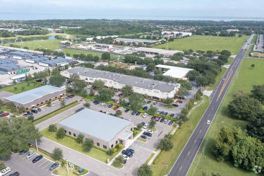 More Photos Of 330 E Crown Point Rd, Winter Garden Office For Sale