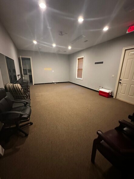 More Photos Of 505 Avalon Way, Brandon Office For Sale
