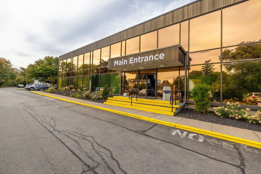 More Photos Of 80 West Ave, Brockport Medical For Lease