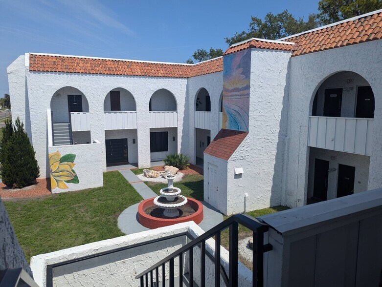 More Photos Of 6710 Embassy Blvd, Port Richey Medical For Lease