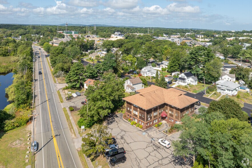 More Photos Of 210 Winter St, Weymouth Office For Lease