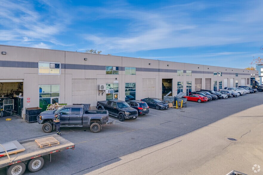 More Photos Of 30971 Peardonville Rd, Abbotsford Warehouse For Lease