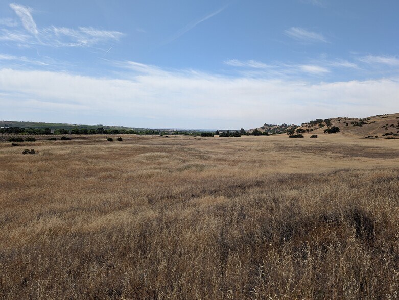 More Photos Of West 10th Street, San Miguel Land For Sale