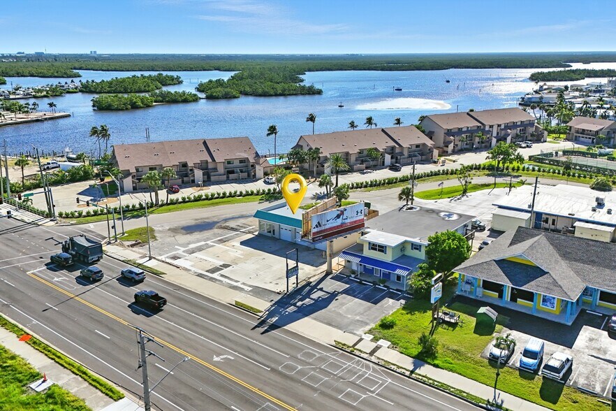 More Photos Of 19003 San Carlos Blvd, Fort Myers Service Station For Sale
