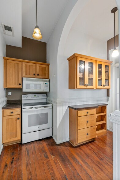 More Photos Of 2200 E Grace St, Richmond Apartments For Sale