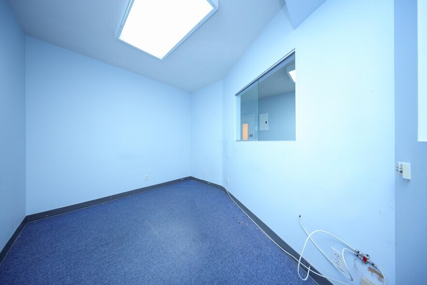 More Photos Of 206-212 Canal St, New York Office Residential For Sale