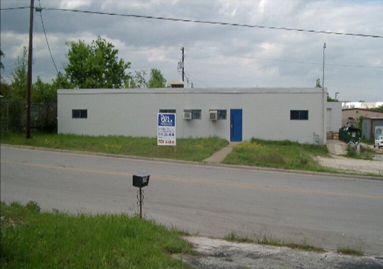 More Photos Of 1708 Hydro Dr, Austin Warehouse For Sale