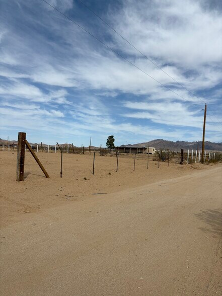 More Photos Of 8387 Terry rd, Dolan Springs Land For Lease