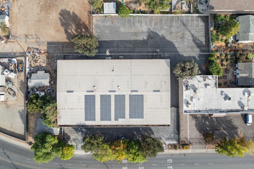 More Photos Of 3904 Winters St, Sacramento Warehouse For Lease