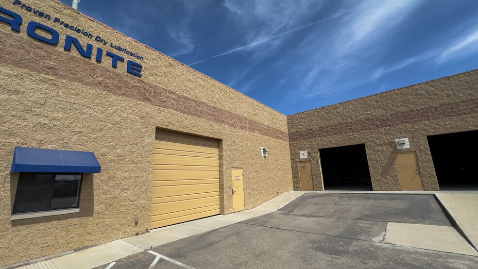 More Photos Of 801 Pendale Rd, El Paso Distribution For Sale