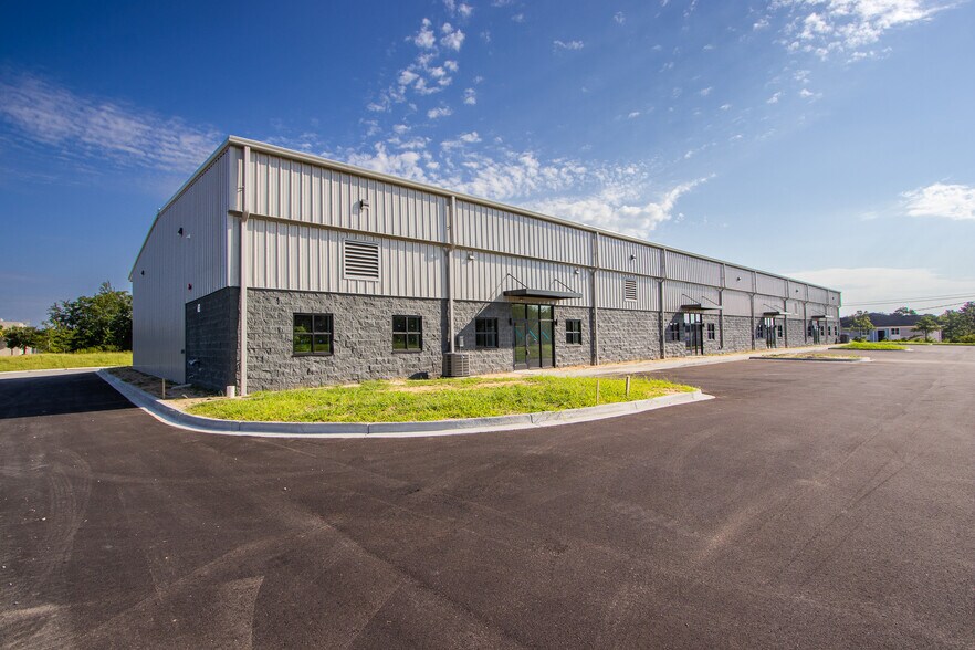 More Photos Of 181 Newland Rd, Columbia Warehouse For Lease