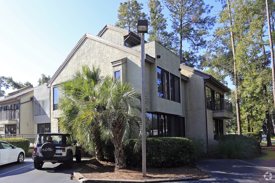 More Photos Of 1 Corpus Christie Pl, Hilton Head Island Loft Creative Space For Lease