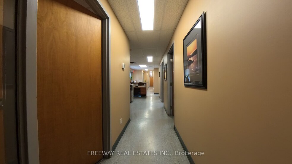 More Photos Of 35 Sharp Rd, Brantford Warehouse For Sale