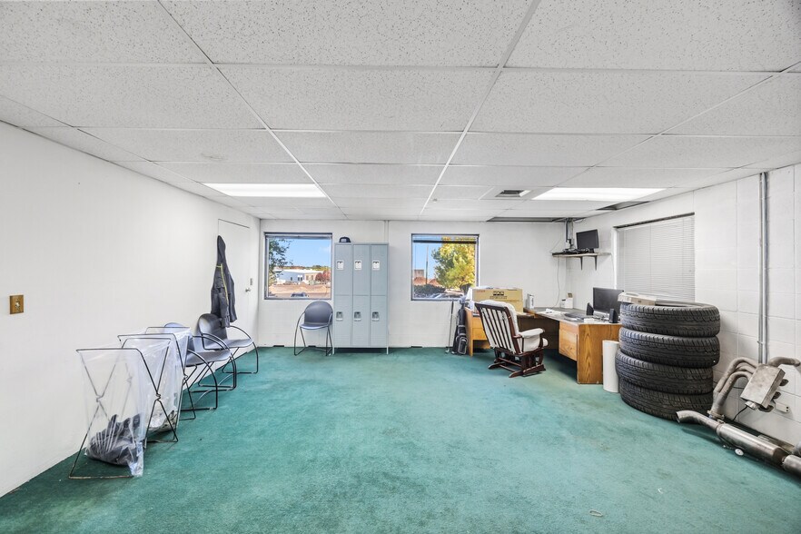 More Photos Of 10855 Irma Dr, Northglenn Warehouse For Sale