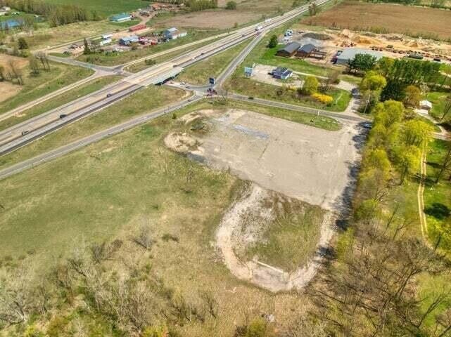 More Photos Of 2496 N Parma Rd, Parma Service Station For Sale