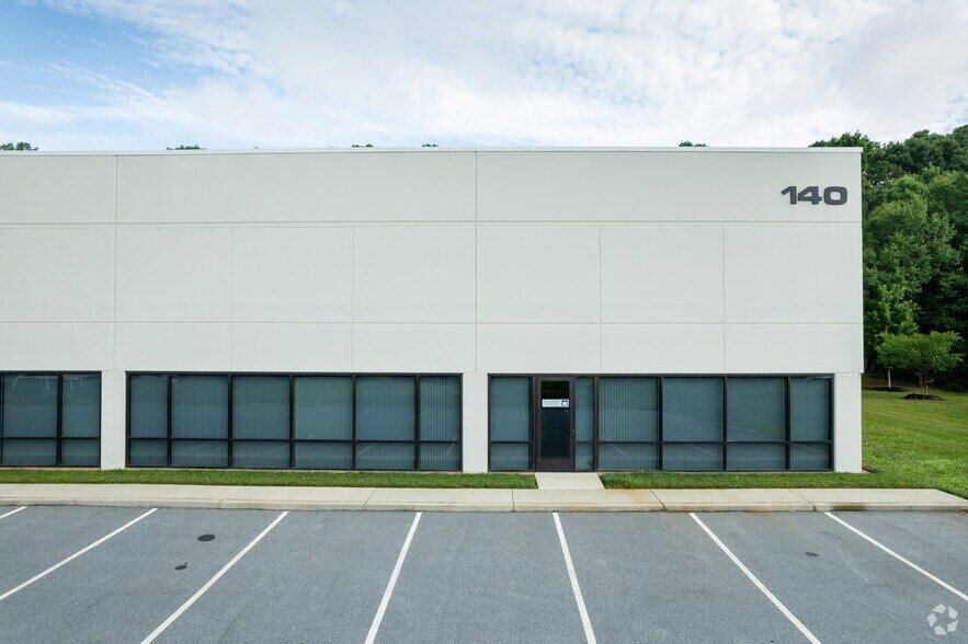 More Photos Of 140 Corporate Dr, Spartanburg Research And Development For Lease