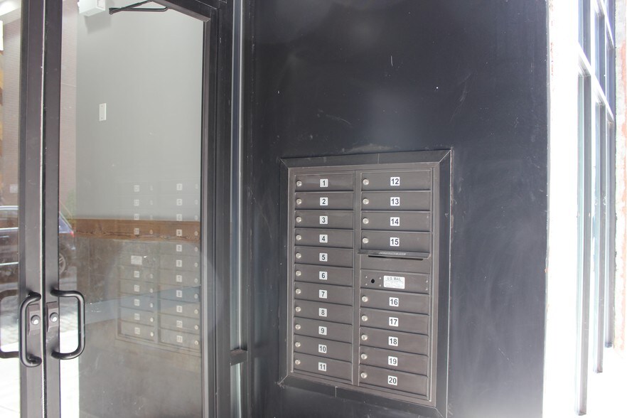 More Photos Of 247 Water St, Brooklyn Manufacturing For Lease