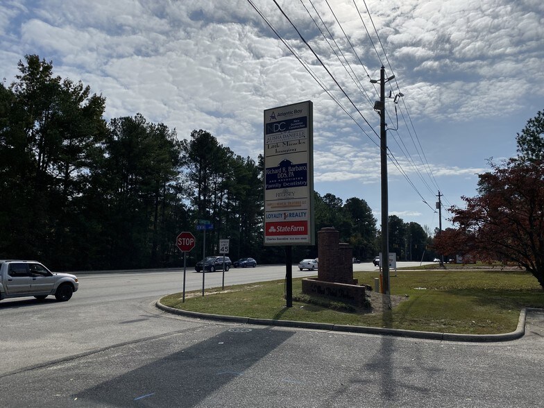 More Photos Of 6516 Dental Ln, Fayetteville Office For Lease