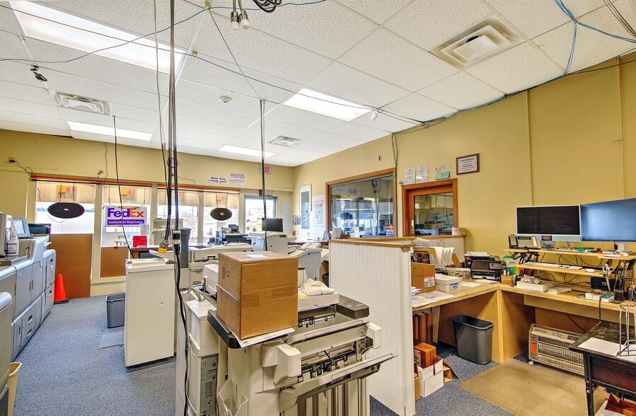 More Photos Of 628 Metacom Ave, Warren Storefront For Sale