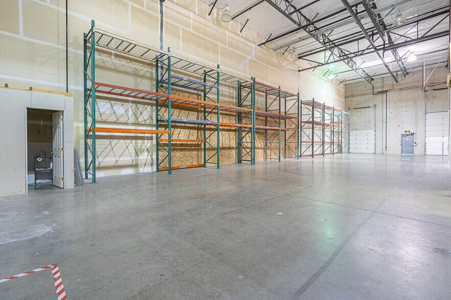 More Photos Of 5408 NE 88th St, Vancouver Warehouse For Sale