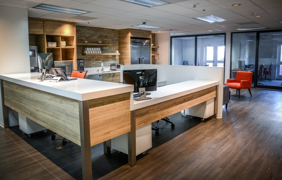 More Photos Of 1541-1551 Ocean Ave, Santa Monica Apartments For Lease