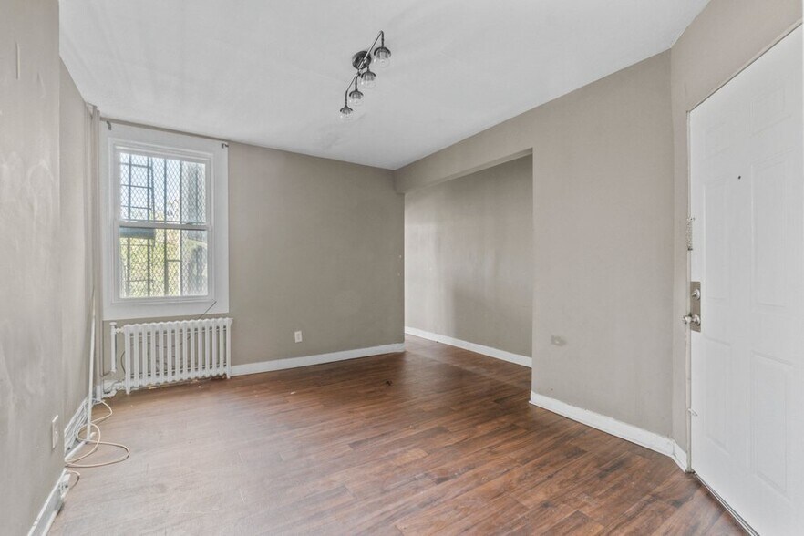 More Photos Of 210 E Lafayette Ave, Baltimore Apartments For Sale