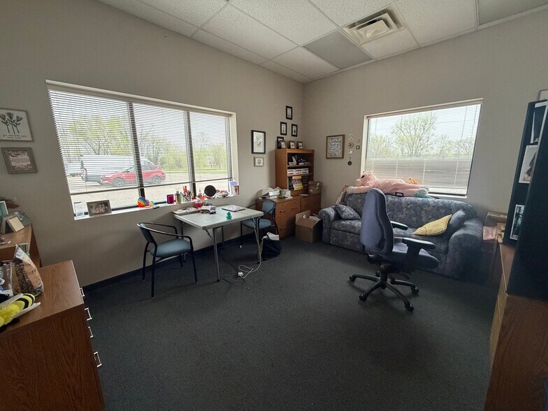 More Photos Of 6415 Carmen Ave, Inver Grove Heights Freestanding For Lease